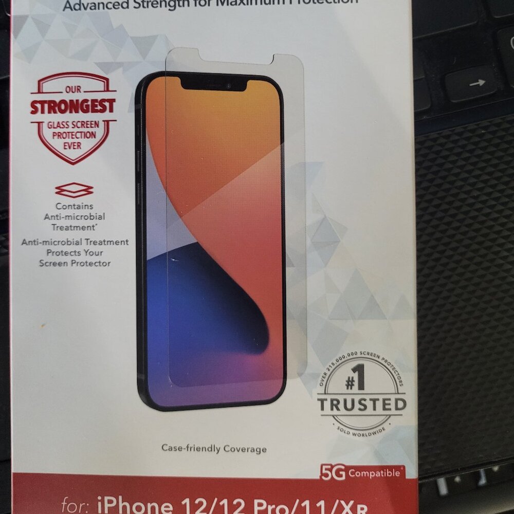 I Phone Zagg Invisibleshield Screen Protector - Picture 3 of 8